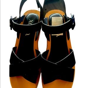 Ladies New XOXO Sandals